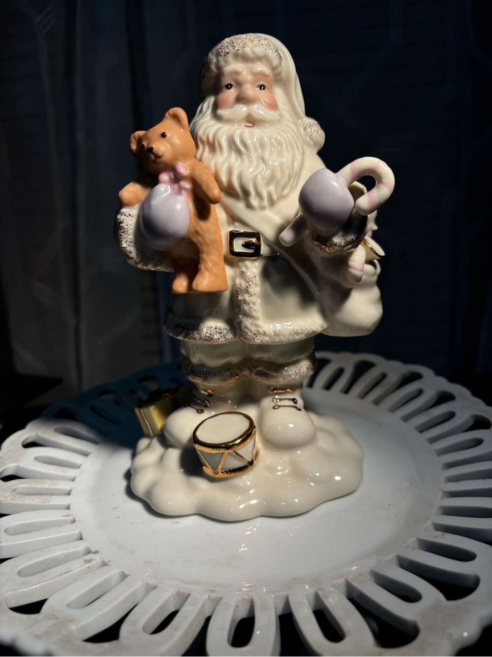 Lenox Ceramic White Santa Figurine w/Teddy &Candy Cane 24K trim 7”H
